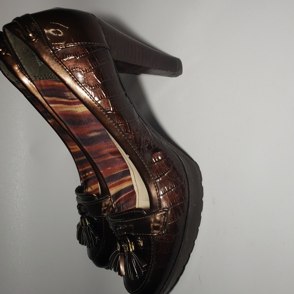Anne klein,faux crocodile Women's Platform Heels.